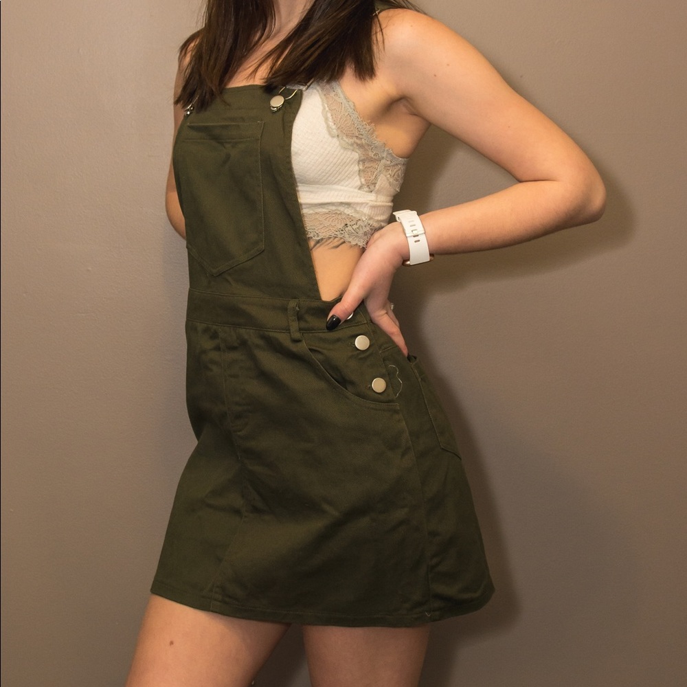 Overall dress